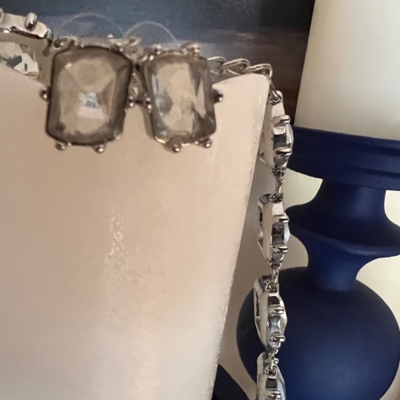 Necklace and earring set - Picture 2 of 5